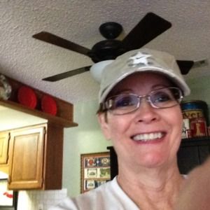 Meet your Posher, Connie